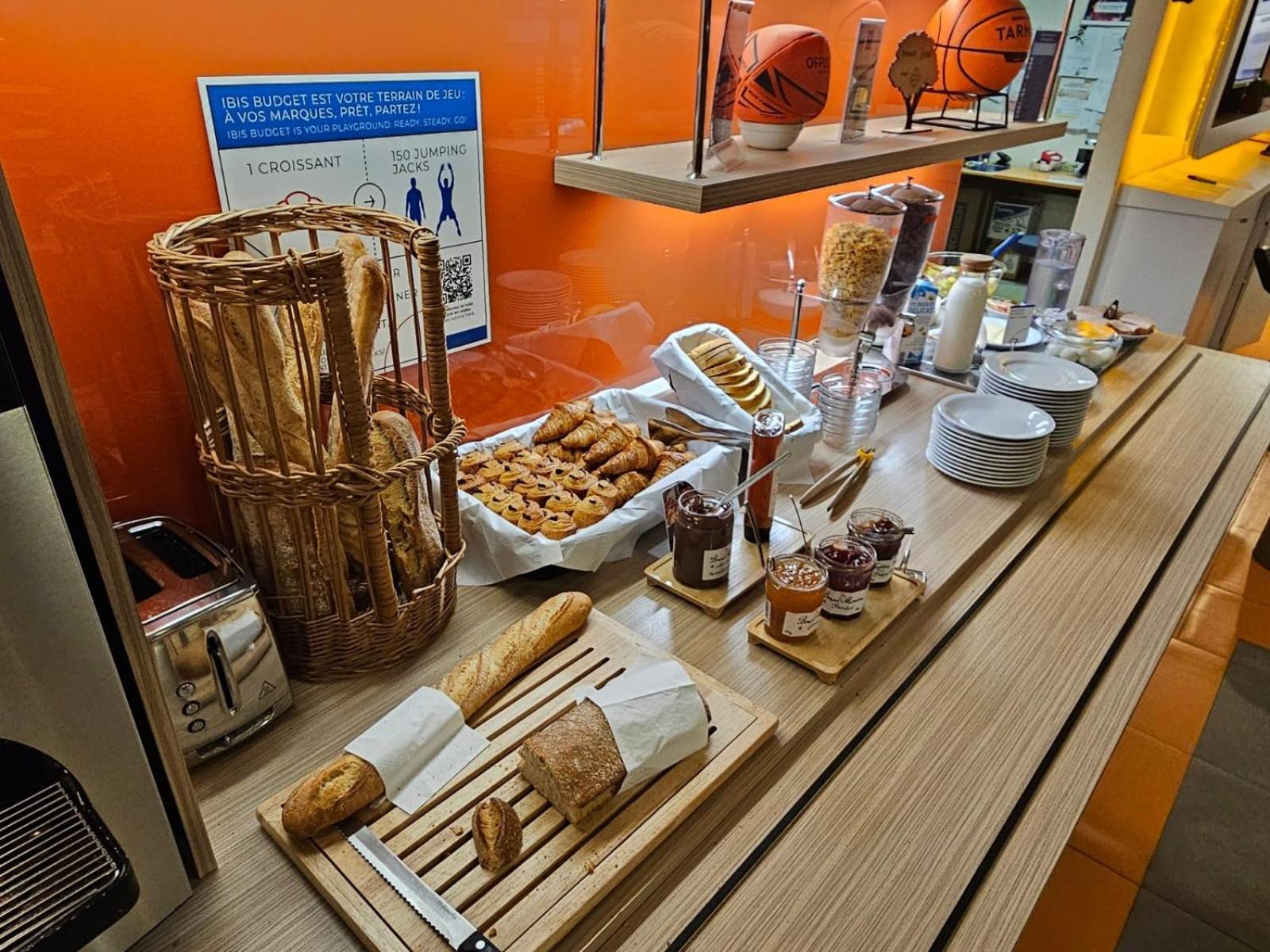 图卢兹机场宜必思快捷酒店 布拉尼亚克 外观 照片